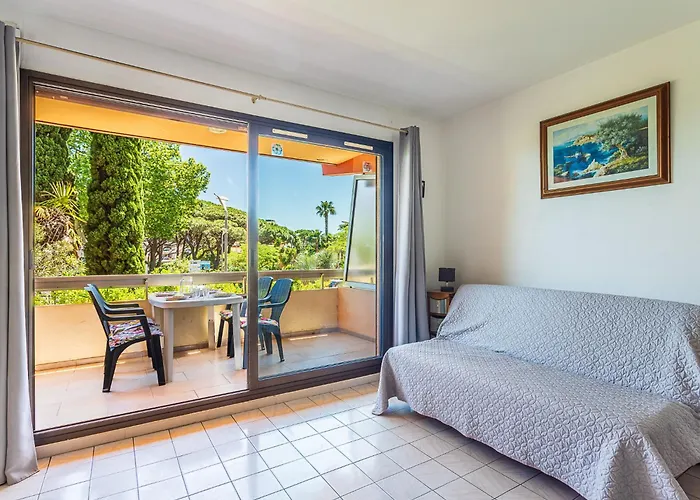 Le Diamant By Interhome Le Lavandou